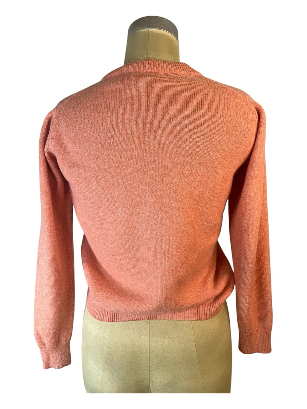 Vintage Berks Burlington made in Scotland  Coral V-Neck Button Cashmere Sweater - Picture 3 of 7